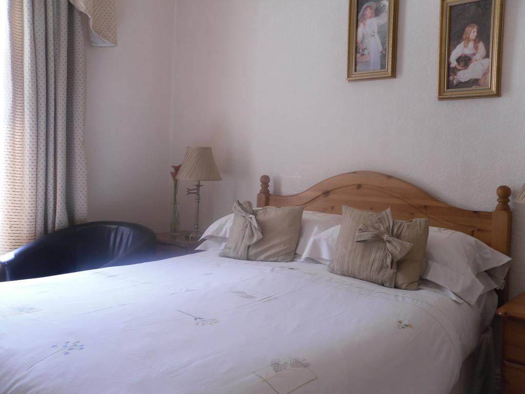 Ardfern Guest House Perth Zimmer foto